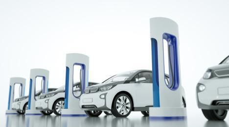 你的第一台车会选择纯电动嘛 告诉你纯电和燃油你应该怎么选